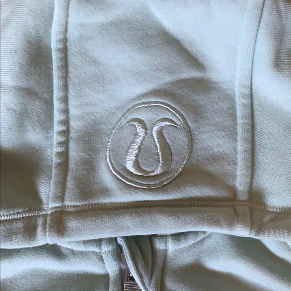 Lululemon jacket - Picture 2 of 4